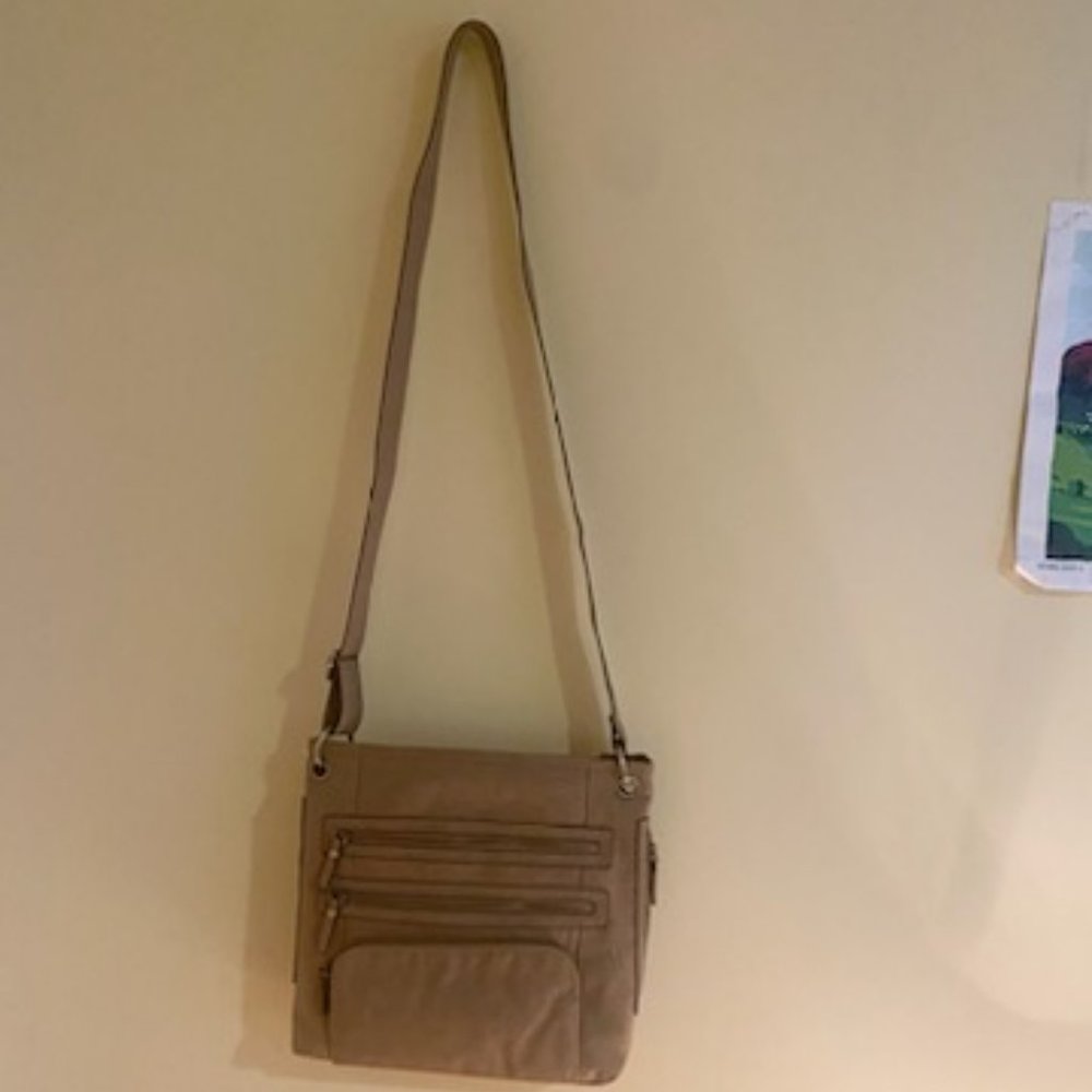 Bueno Collection Tan‎ Bag/Purse